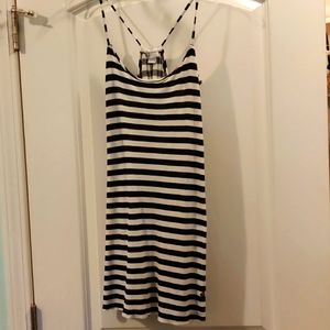 Volcom sz. M beach dress coverup casual B&W striped